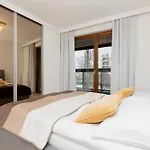 Grzybowska Apartment With Air Conditioning & Balcony Warsaw By Renters Prestige